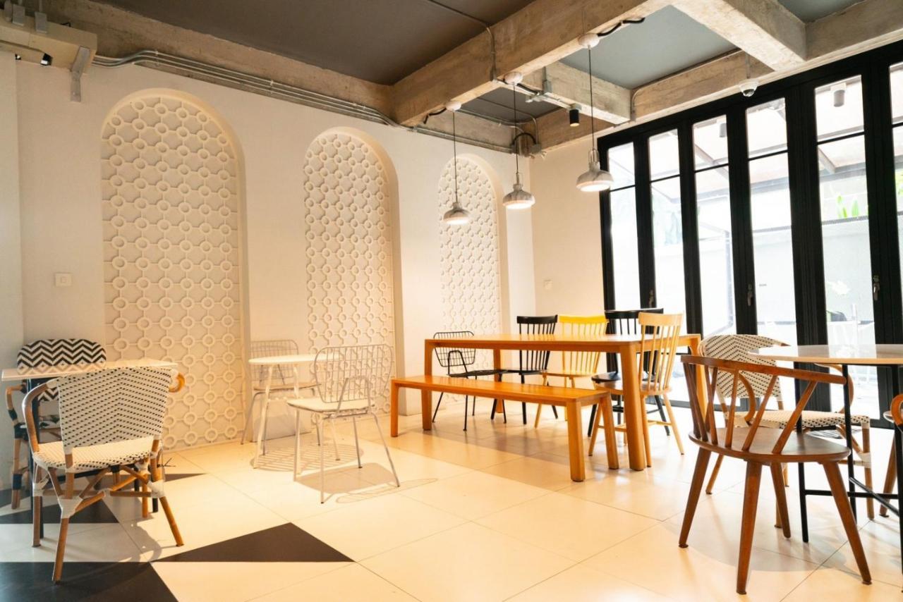 Bedspread Hostel (Adults Only) Bangkok Dış mekan fotoğraf