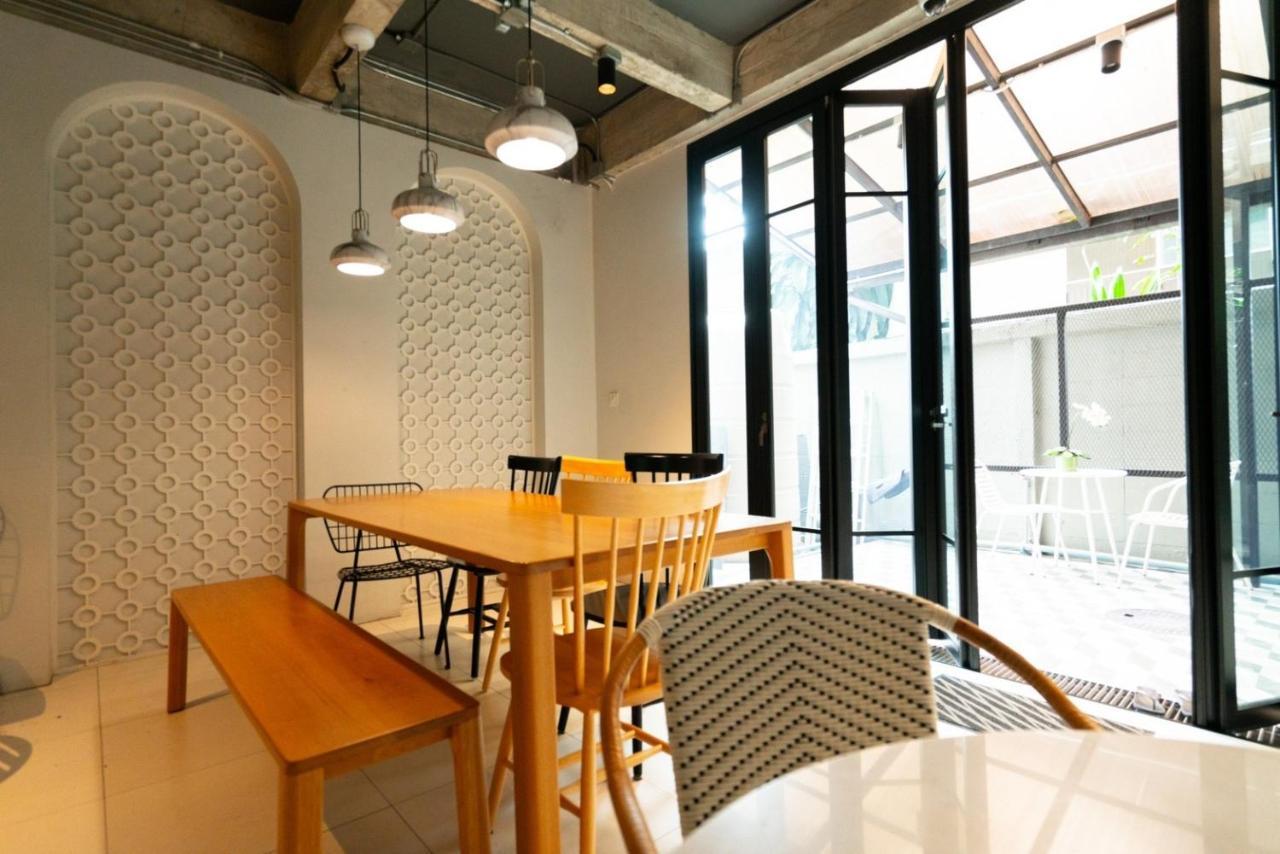 Bedspread Hostel (Adults Only) Bangkok Dış mekan fotoğraf