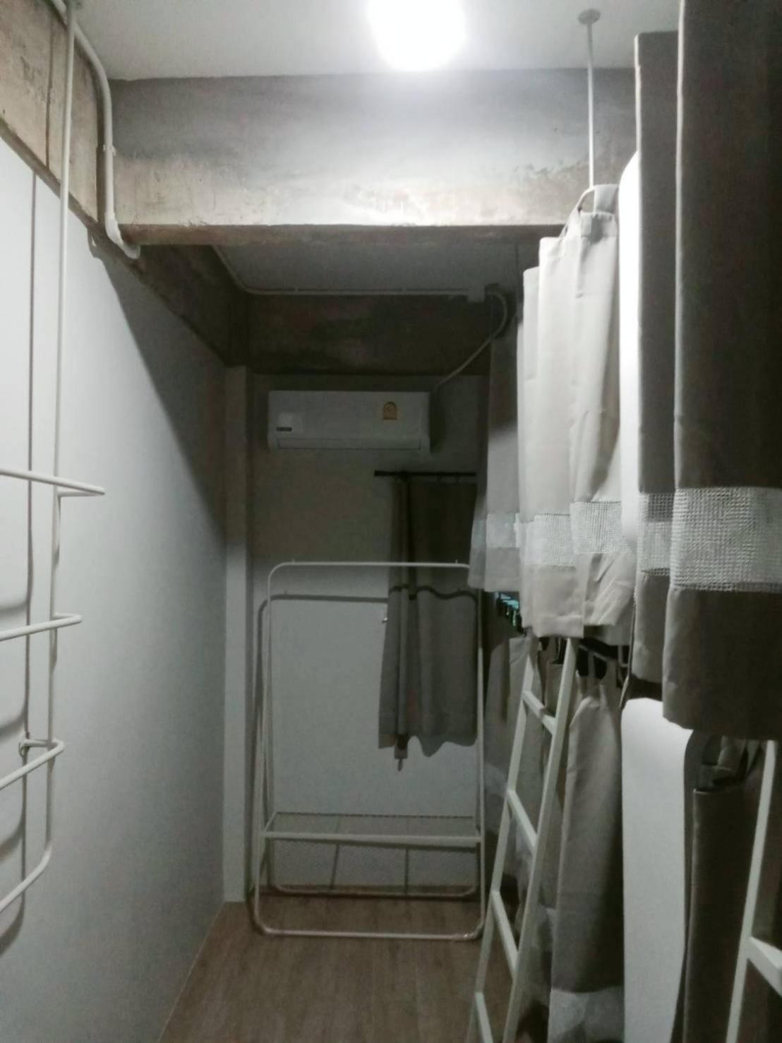 Bedspread Hostel (Adults Only) Bangkok Dış mekan fotoğraf