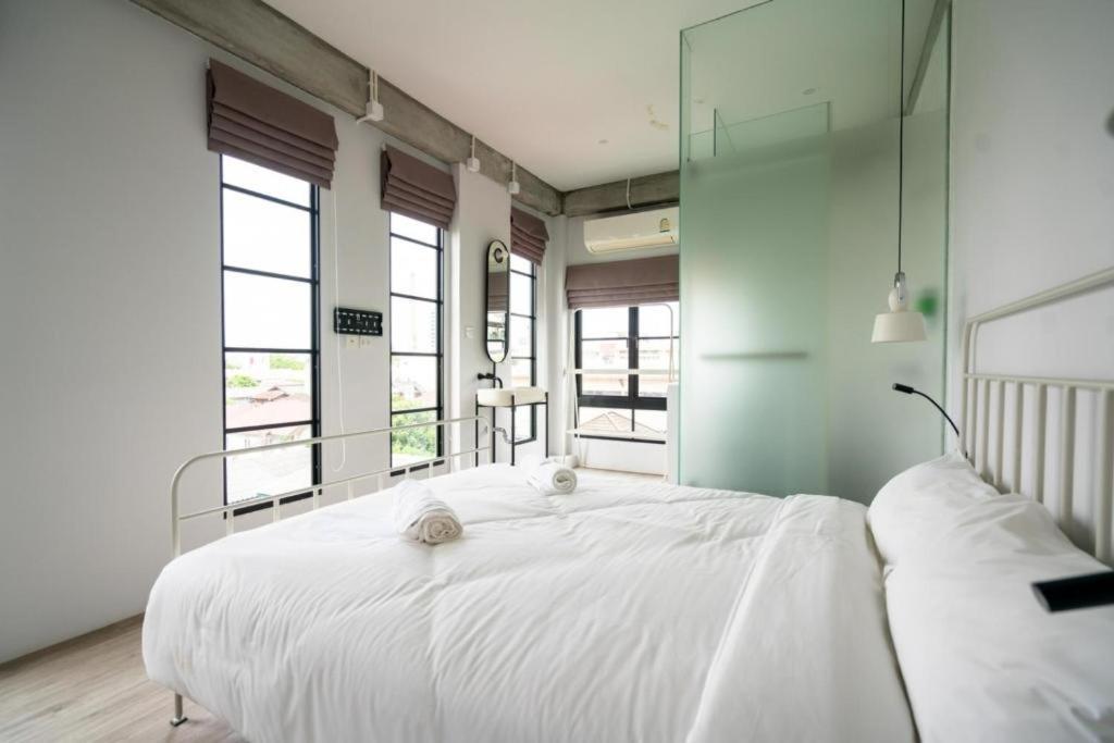 Bedspread Hostel (Adults Only) Bangkok Dış mekan fotoğraf