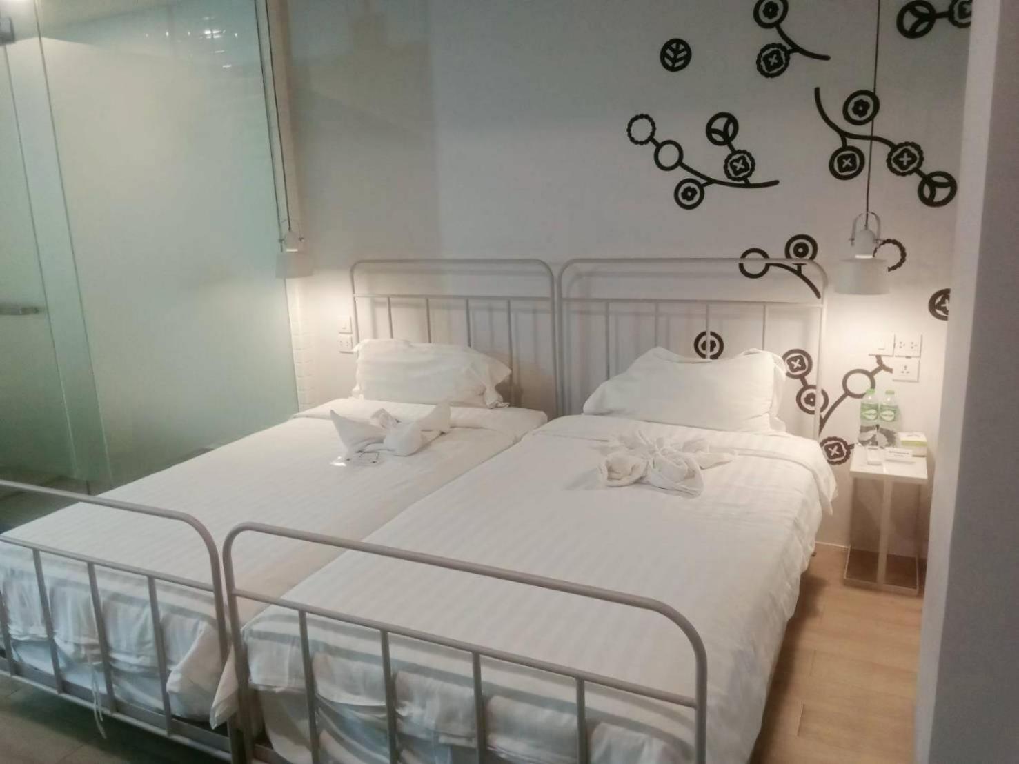 Bedspread Hostel (Adults Only) Bangkok Dış mekan fotoğraf
