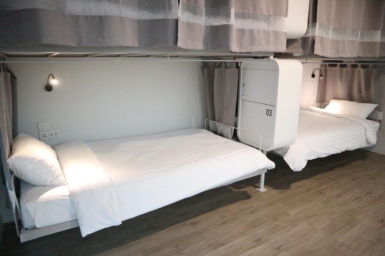 Bedspread Hostel (Adults Only) Bangkok Dış mekan fotoğraf